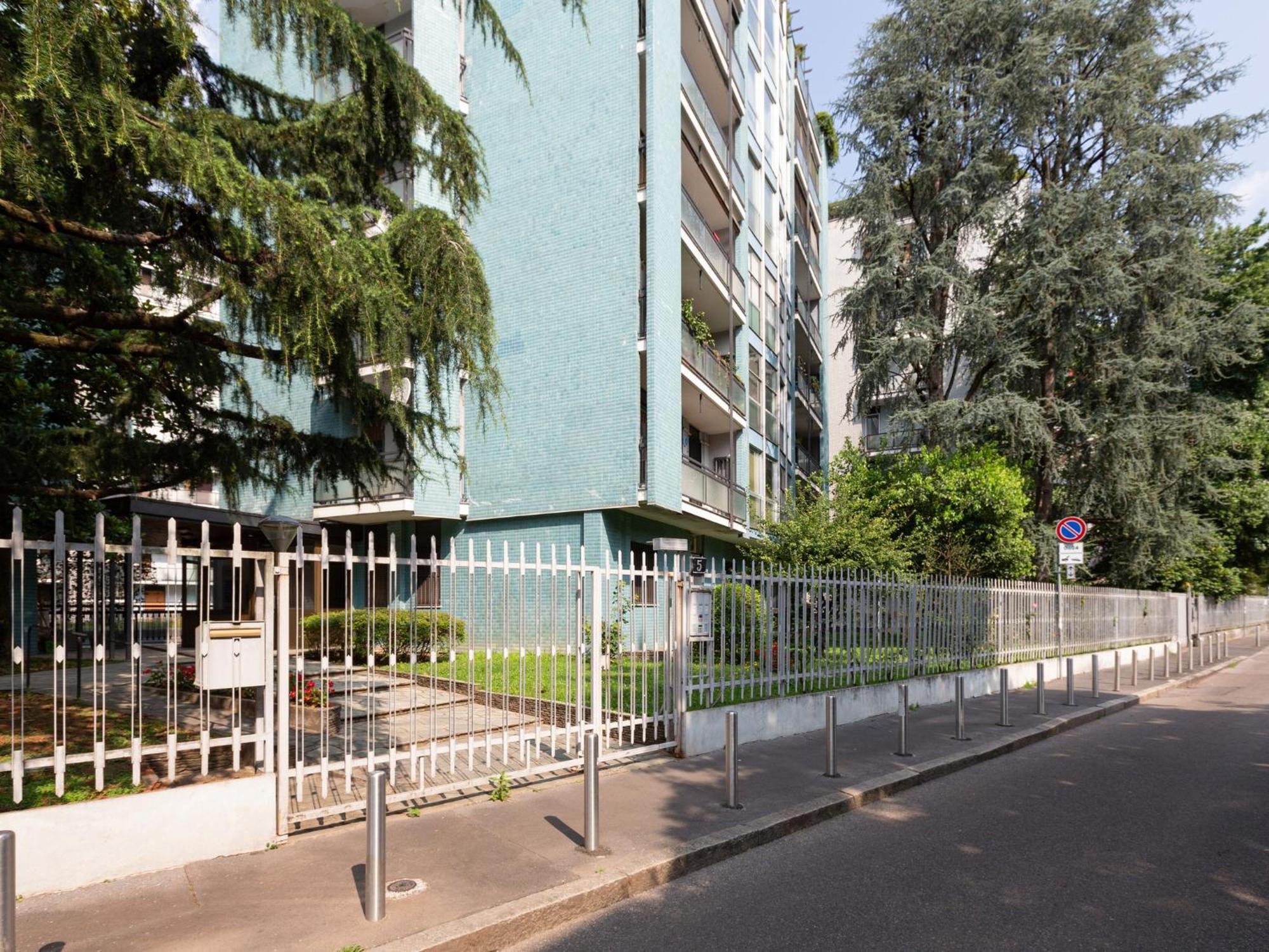 Bande Nere M1 Comfy With Balcony Mailand