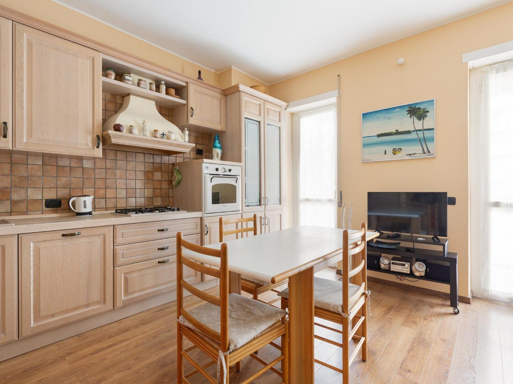 Apartment Bande Nere M1 Comfy With Balcony Milan